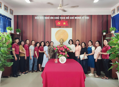 Chi bộ THCS Nguyễn Văn Cừ kết nạp Đảng viên, sinh hoạt chi bộ tháng 07 và kỷ niệm 78 năm Ngày Thương binh - Liệt sĩ năm 2025
