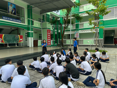 Tuổi trẻ trường THCS Nguyễn Văn Cừ sôi nổi ra quân "Ngày chủ nhật xanh" lần thứ 167 - Năm 2026