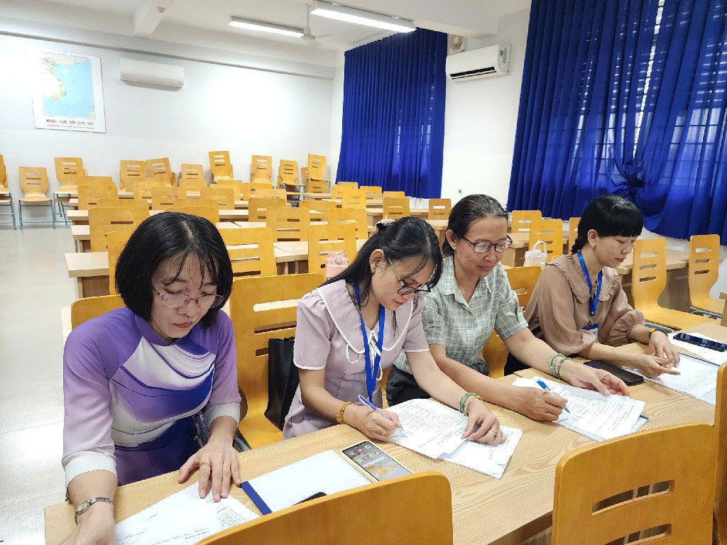 z7205325056052 e4fe0d2897711a81ef9e583d49672355