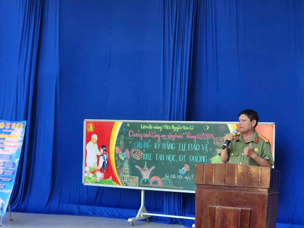 z7411970911617 8aa2f8e8787334c8d949d77b9ada26e7