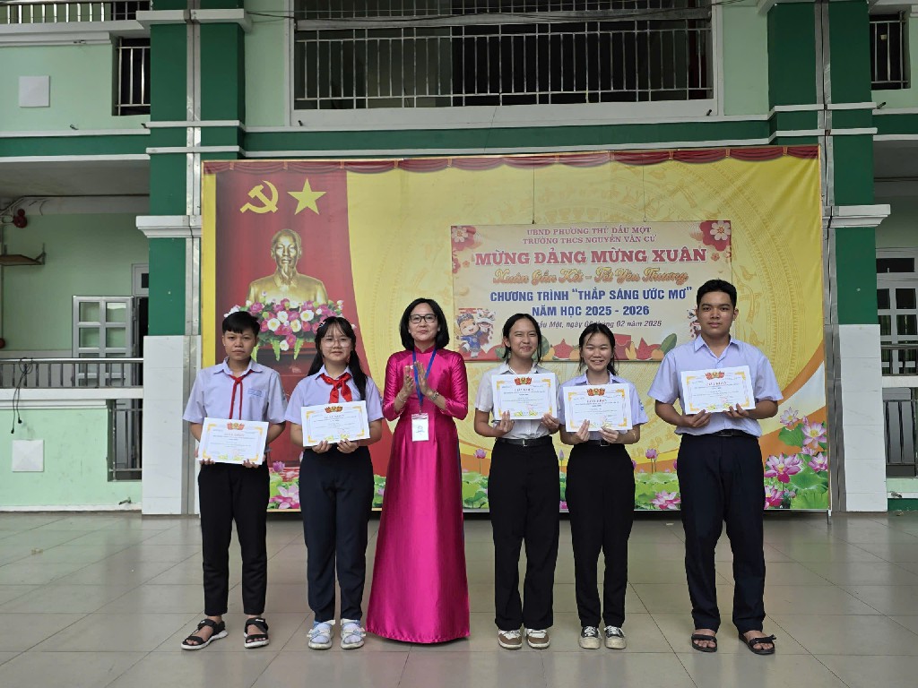 z7557009310990 f79ec0194c2b43affcc0599bb089c256