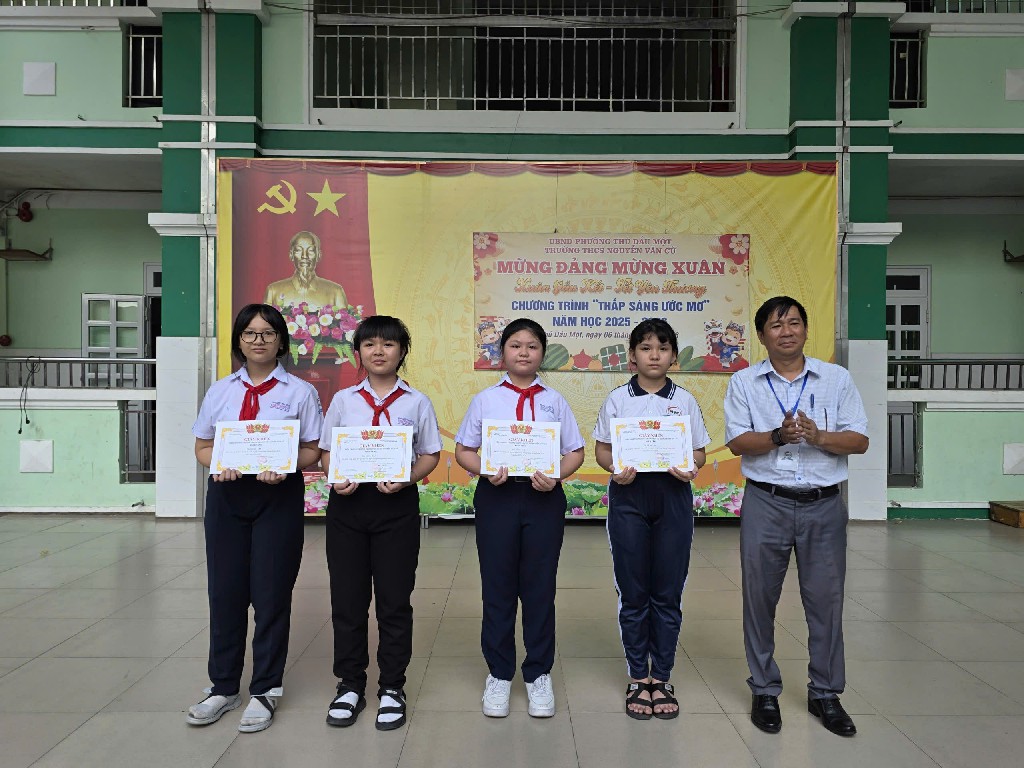 z7557009315155 9e5417155dd6dcb1d6bd800352a78c0d