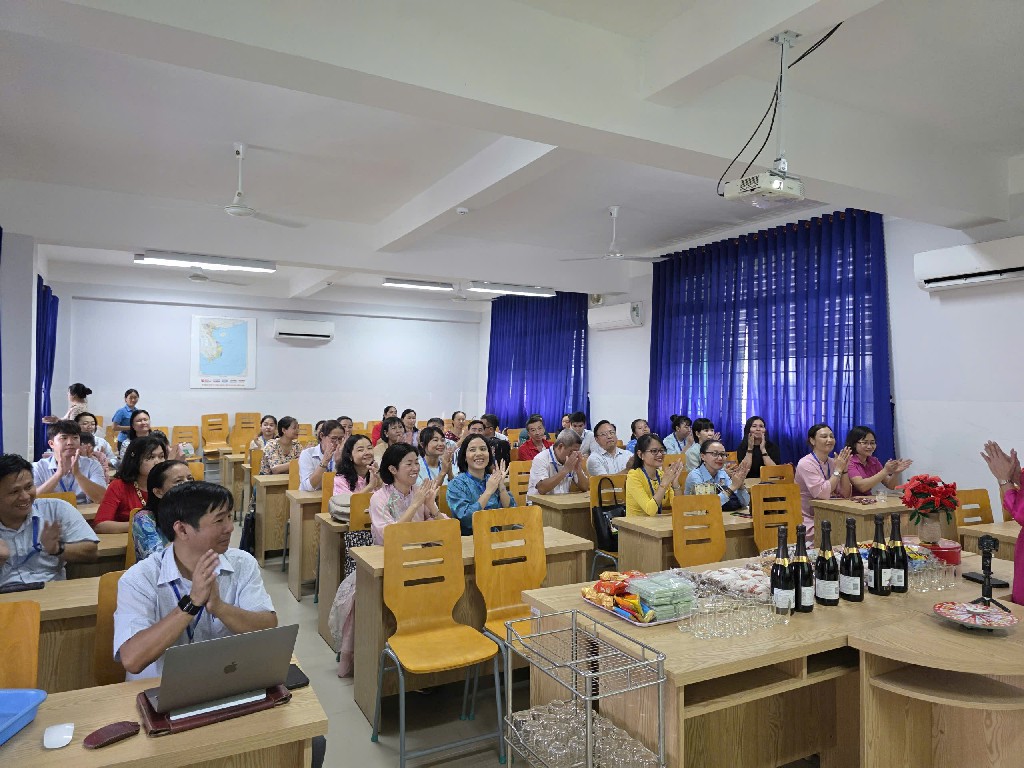 z7557009330215 618e48d6c90758091d114ff9d6998b78