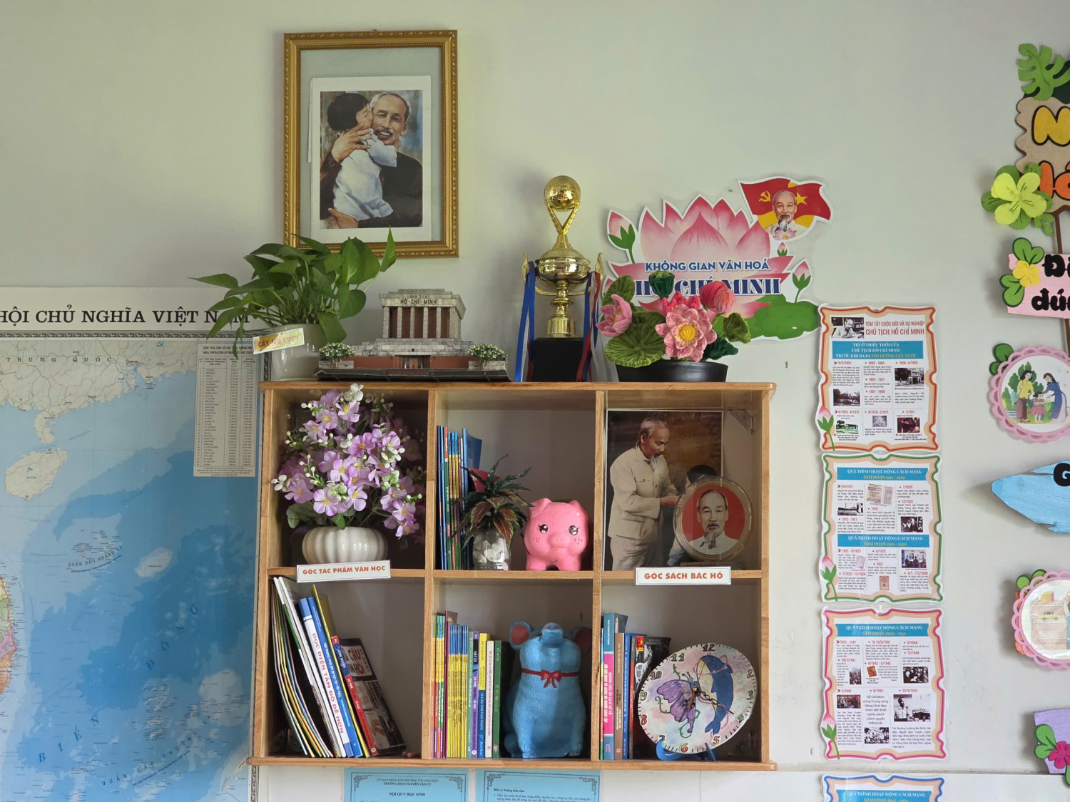 Trường THCS Nguyễn Văn Cừ triển khai hiệu quả “Không gian văn hóa Bác Hồ” tại các lớp học