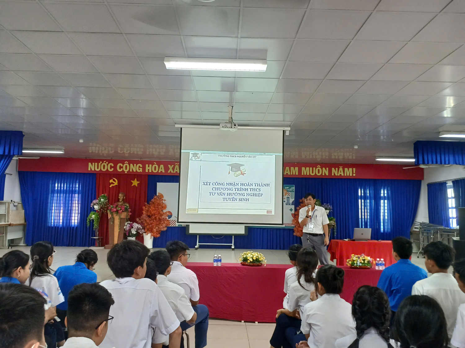 Sinh hoạt triển khai chuyên đề xét tốt nghiệp Trung học cơ sở và tuyển sinh lớp 10