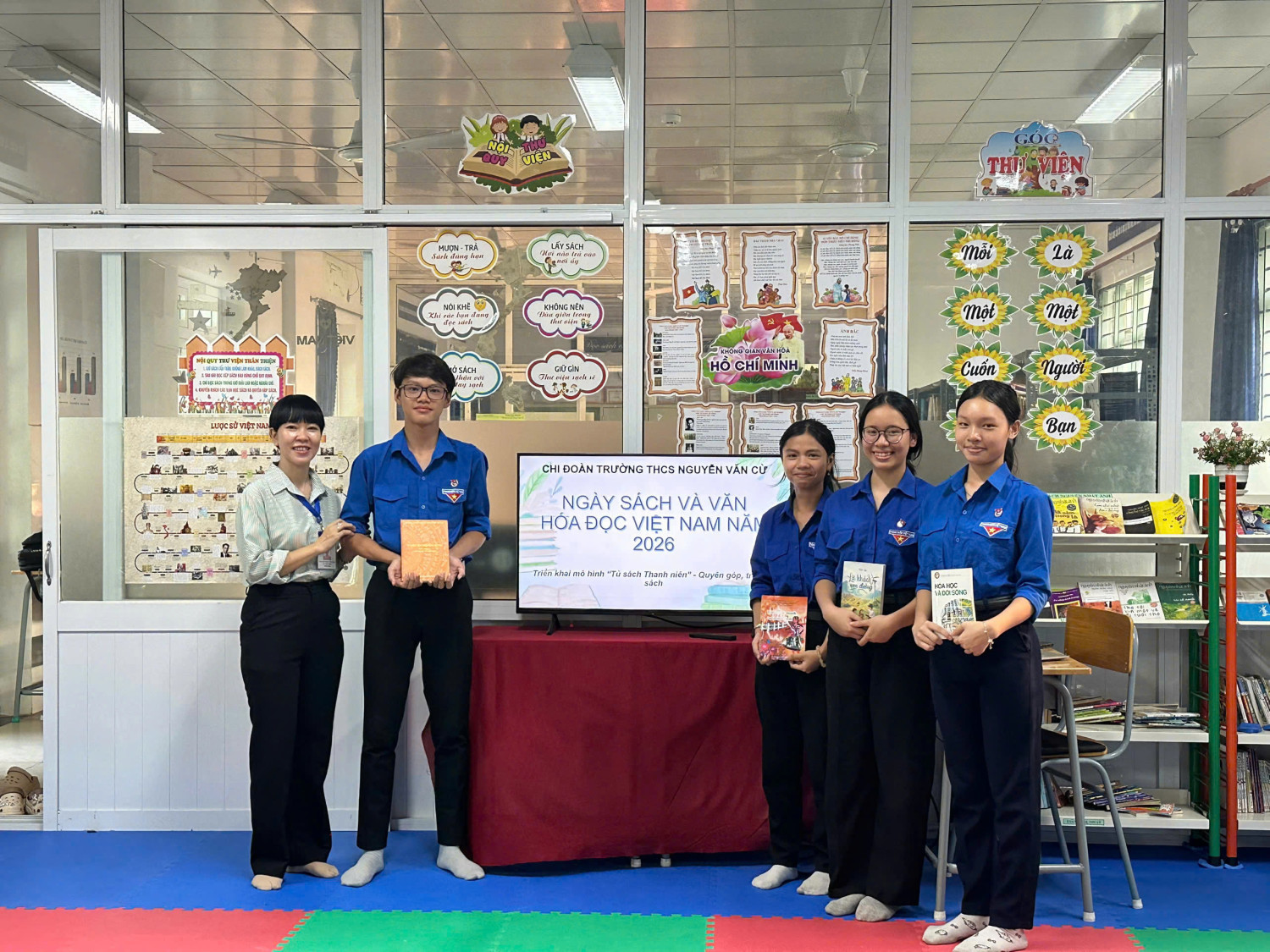 Sinh hoạt chi đoàn tháng 4/2026 "Lan Tỏa Văn Hóa Đọc - Kết Nối Tri Thức Tương Lai"