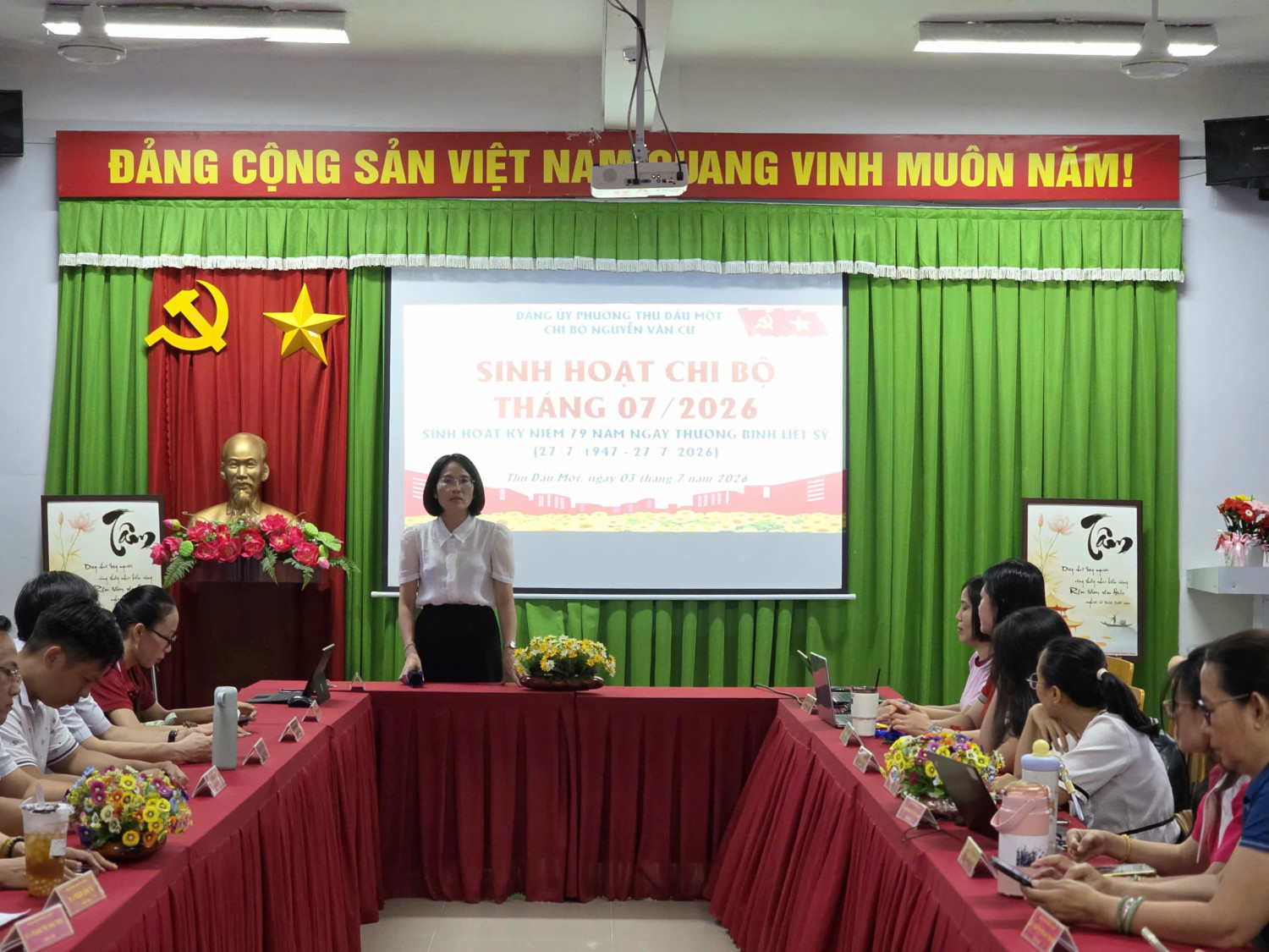 Sinh hoạt chi bộ tháng 7 năm 2026, kể chuyện Bác Hồ và kỷ niệm 79 năm Ngày Thương binh - Liệt sĩ (27/7/1947 - 27/7/2026)